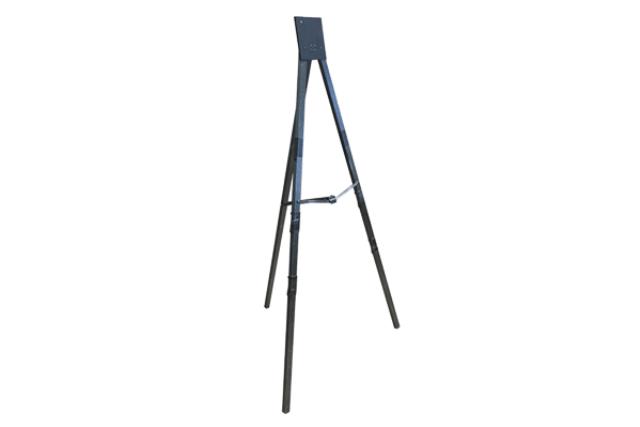 Easel, Black Vein