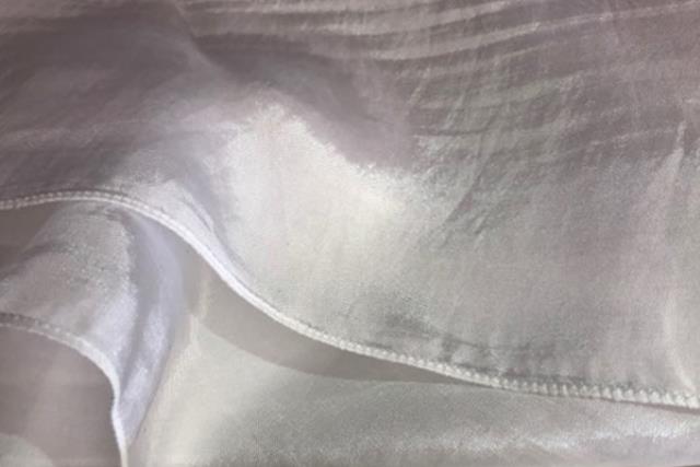 Tie, White Crinkle
