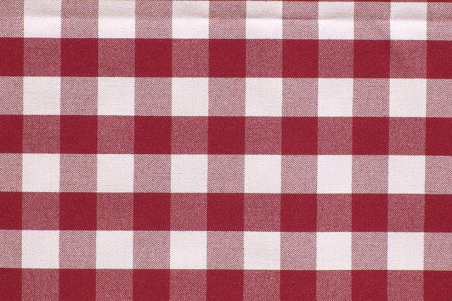 90" Rnd Red/Wht Check Signature